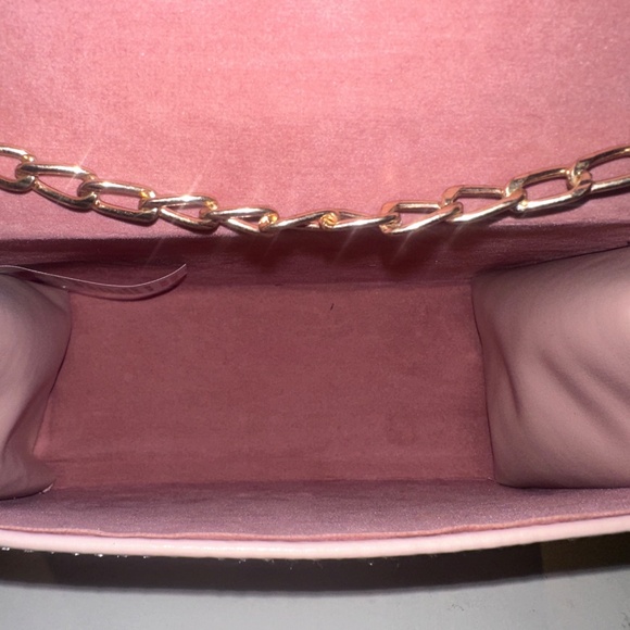 Pink purse - Picture 2 of 4
